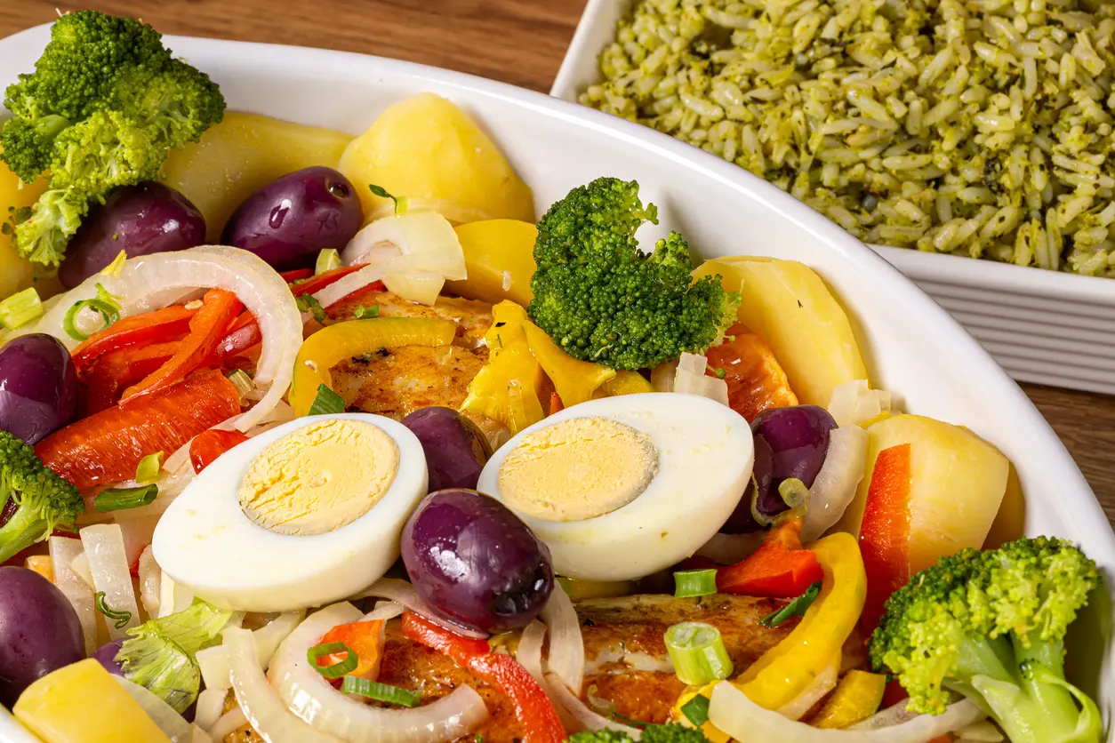 imagem de um prato de bacalhau a portuguesa